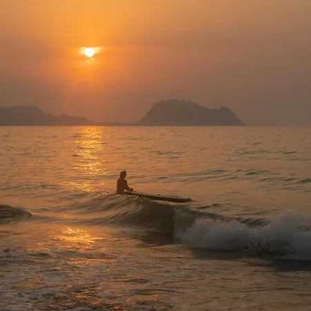 Ipar Πανσιόν 2*